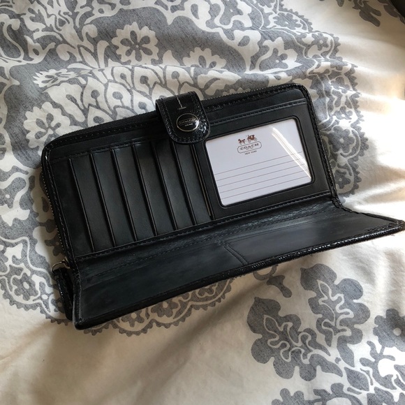 Coach Wallet - Picture 2 of 4